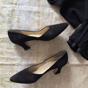 Vintage 1980's Caressa Suede Pumps Heels